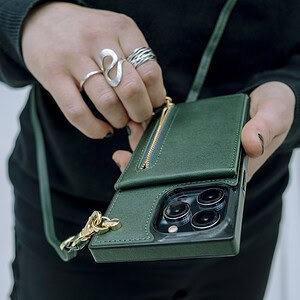 Solidenz Fashion Wallet Hoesje met Koord iPhone 13 - Groen - 3