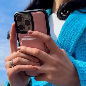 Solidenz MagSafe Wallet Backcover voor iPhone 15 Pro Max - Roze - 11